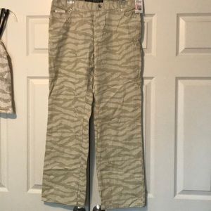 *NEW*  DKNY Jeans Hampton Weekend Jeans Sz. 12